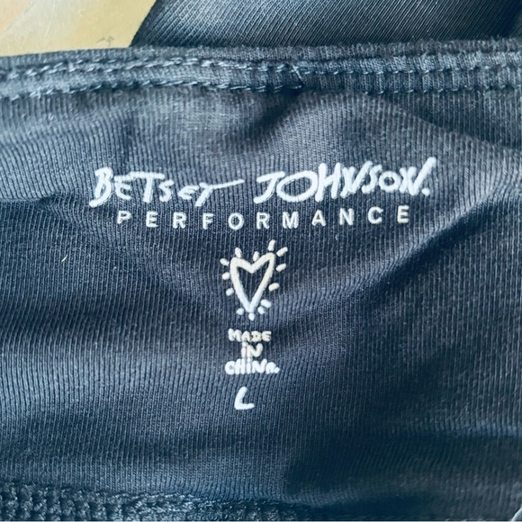 Betsey Johnson Black Performance Leggings - Picture 3 of 6